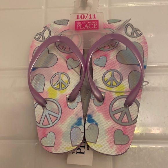 The Children Place peace sign flip flops, size 10/11, color purple - Picture 7 of 15